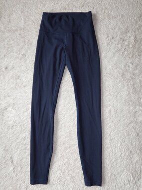 Women's Size 6 Lululemon True Navy Wunder Train High-Rise Tight 28", Like New!